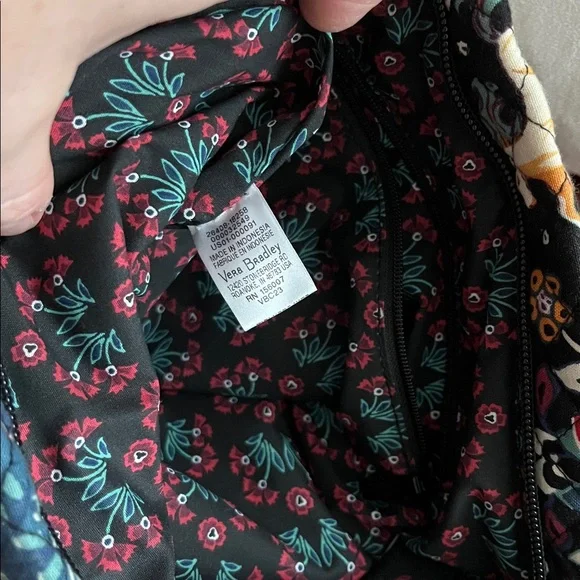 Vera Bradley Enchantment Paisley Triple Zip Hipster Crossbody Quilted Bag - Picture 6 of 7